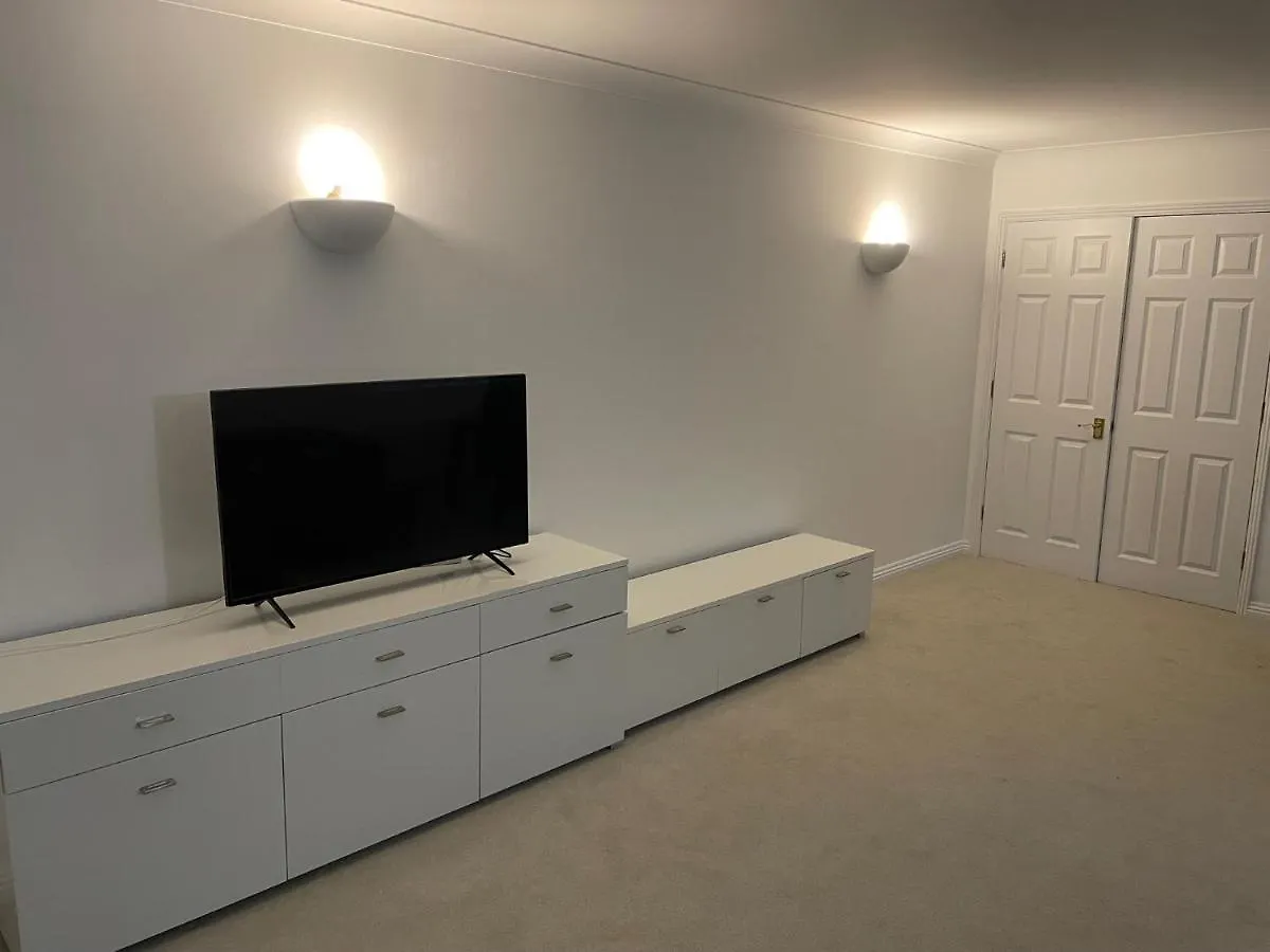 Narrow Street Apartment London United Kingdom