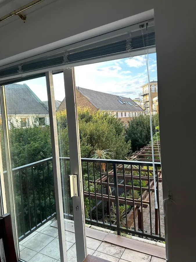 Narrow Street Apartment London 0*,  United Kingdom